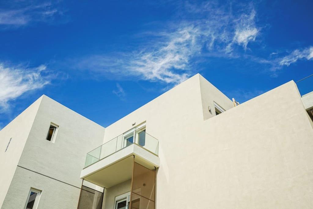 Odyssey Residences 2 하니아 외부 사진
